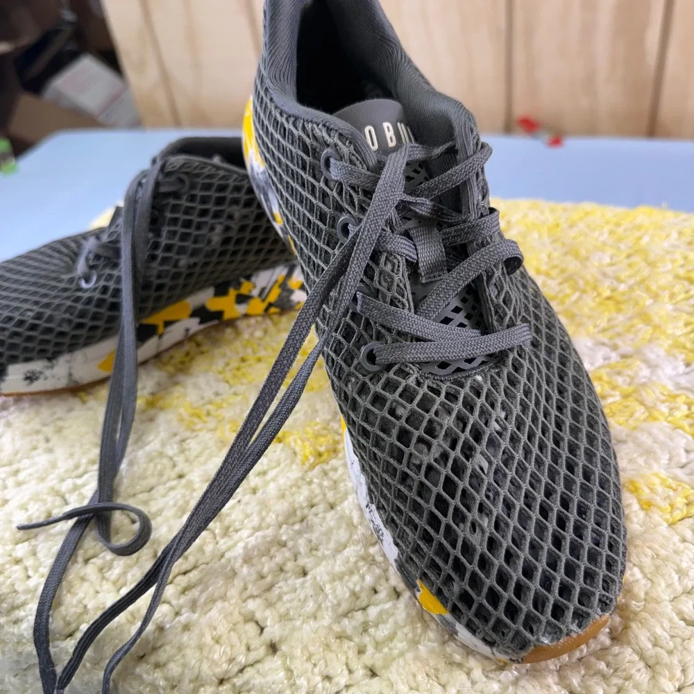 NOBULL Mesh Runner Grey Yellow Splatter Training Shoes Mens 6 Womens 7.5 Sneaker